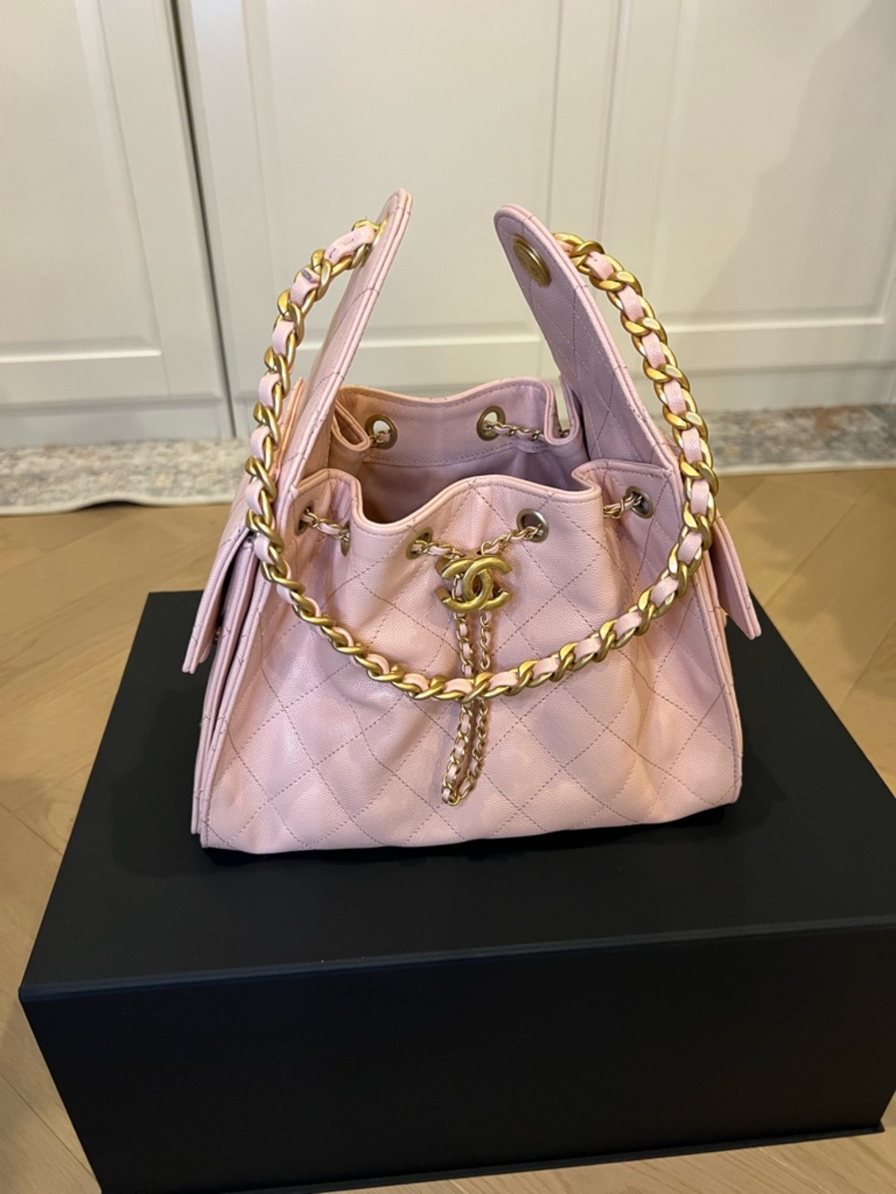 Chanel 25 Small Light Pink, Quilted Caviar with Gold Hardware - Picture 2 of 12